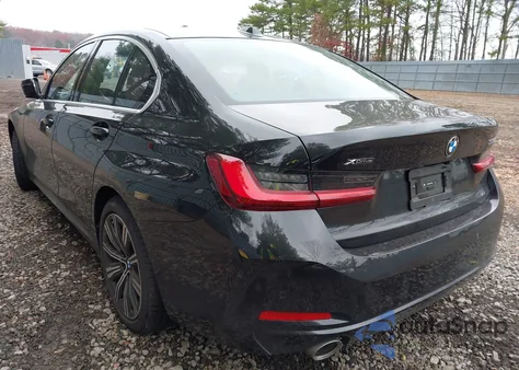 2025 BMW 330I xDrive z USA, uszkodzony, nr VIN WBA23LA05SFV41283